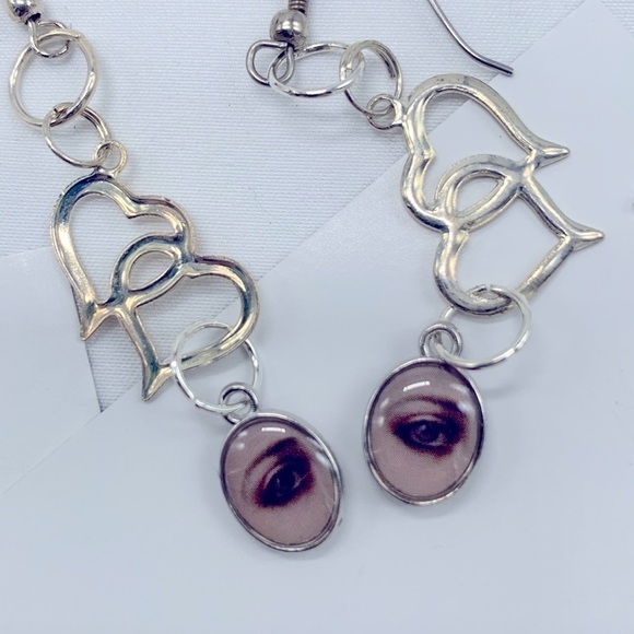 Hearts & Eye Earrings Upcycled Vintage - Picture 2 of 4